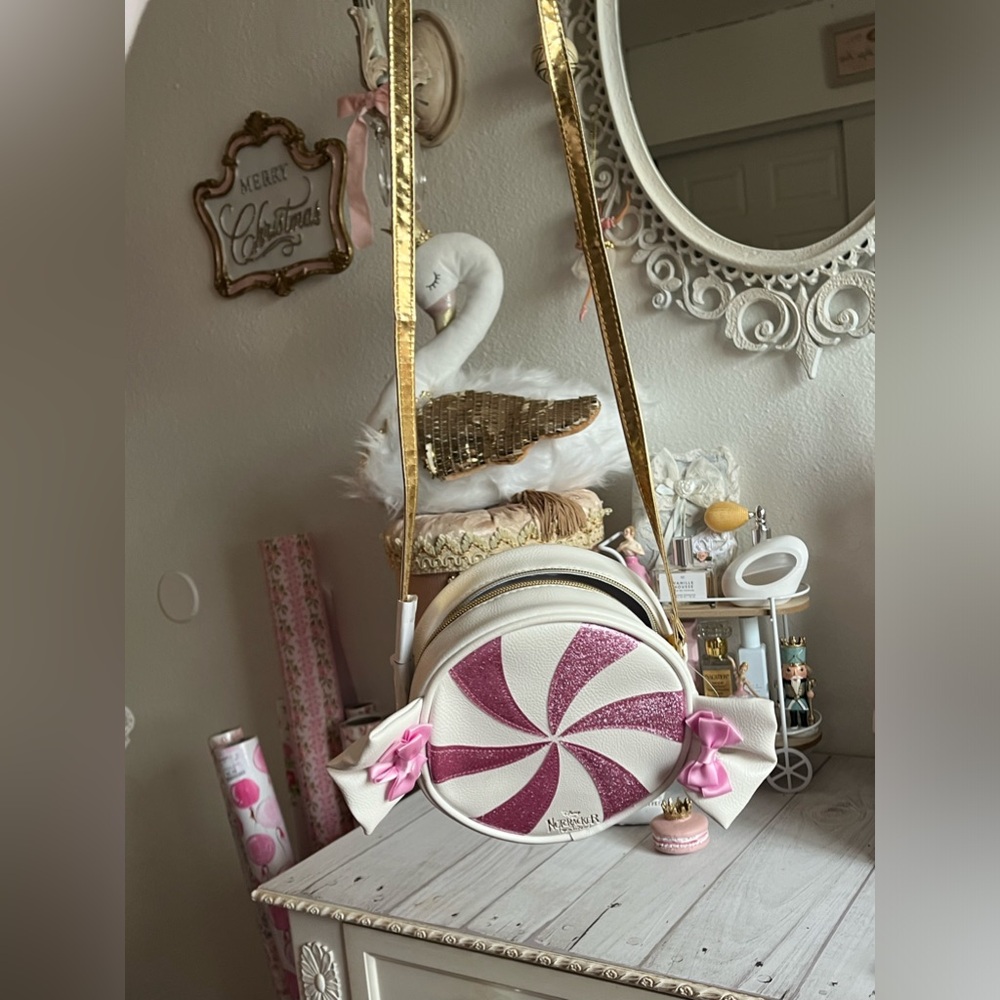 Nutcracker Purse - image 4